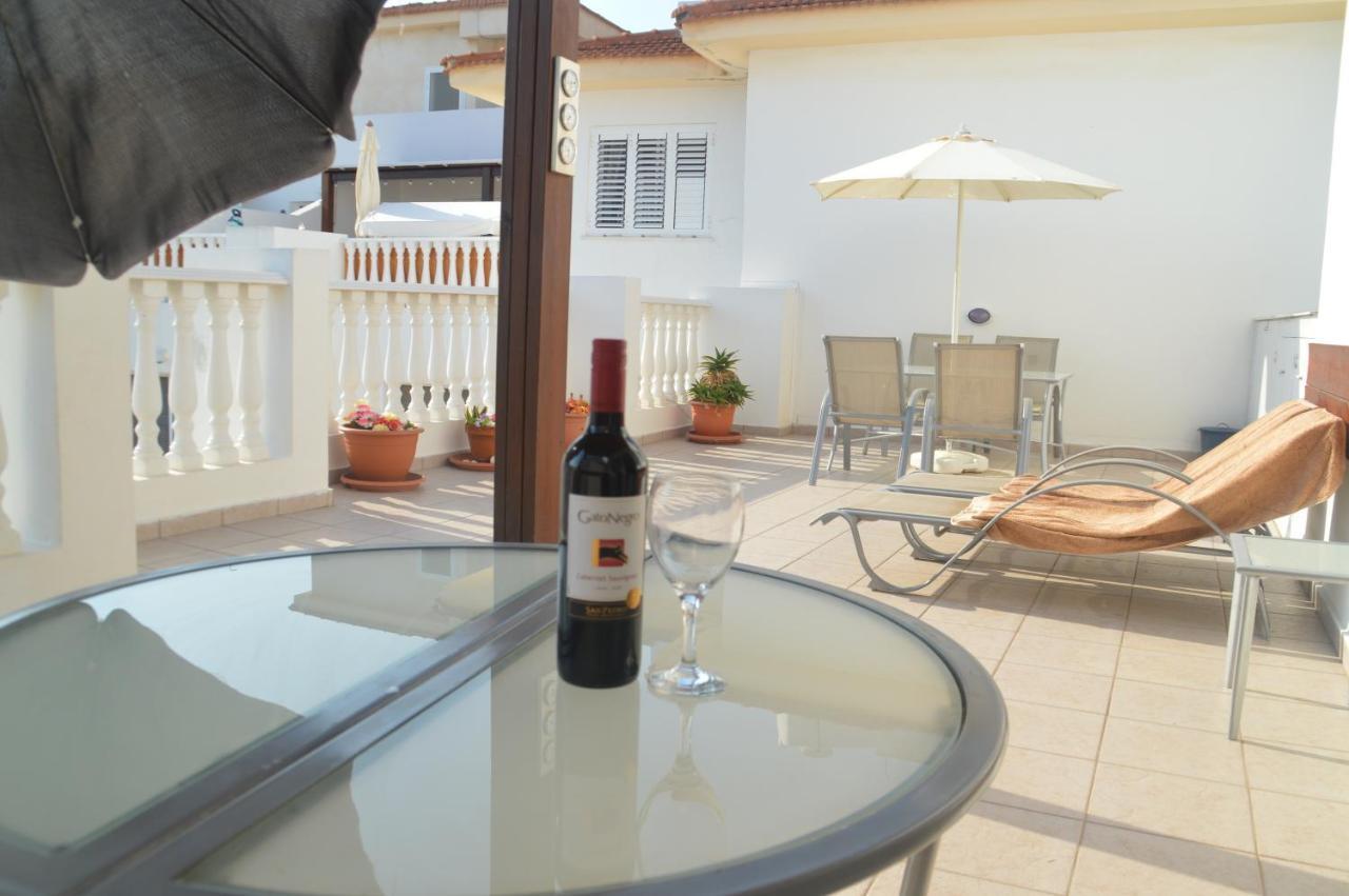 Kapparis Penthouse Paralimni Exterior foto