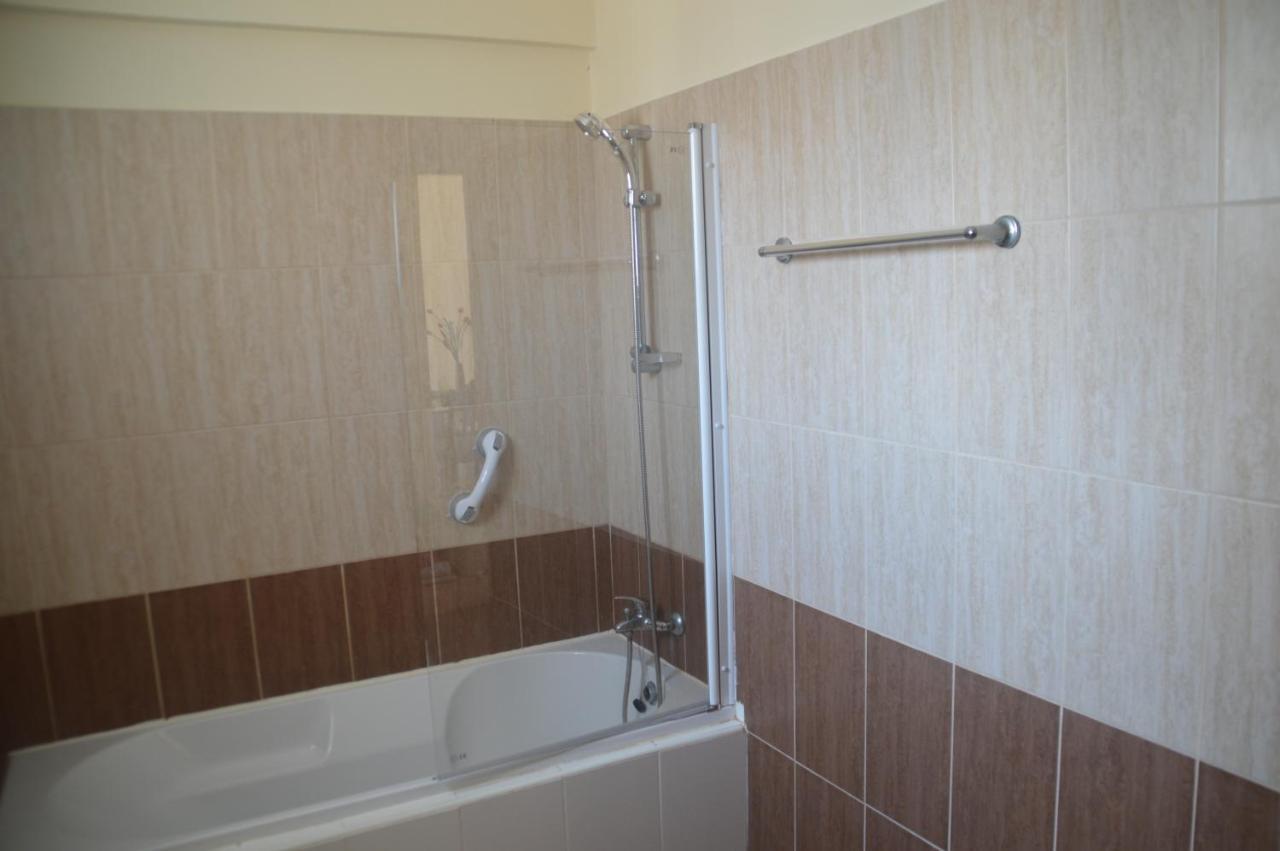Kapparis Penthouse Paralimni Exterior foto