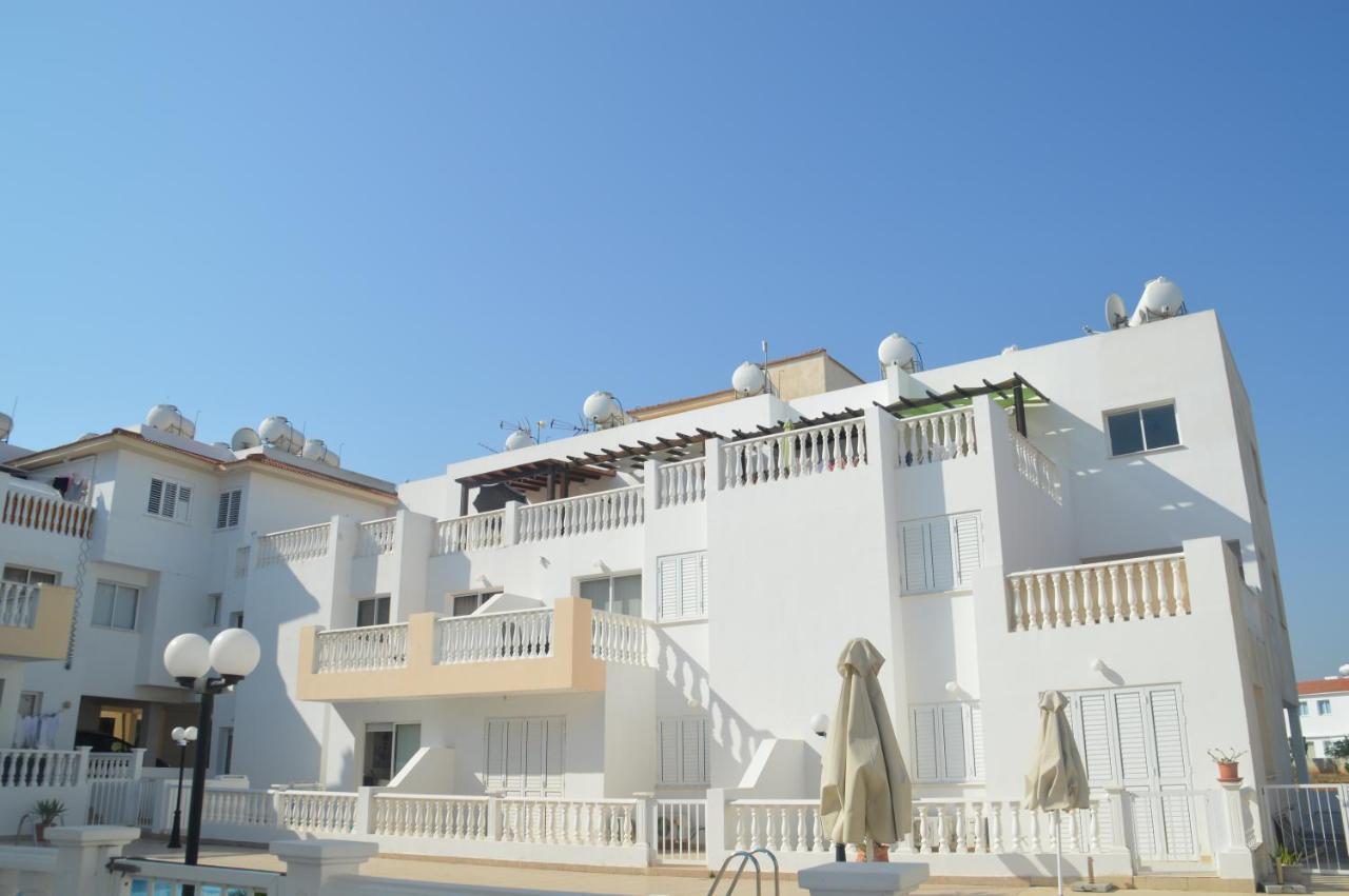 Kapparis Penthouse Paralimni Exterior foto
